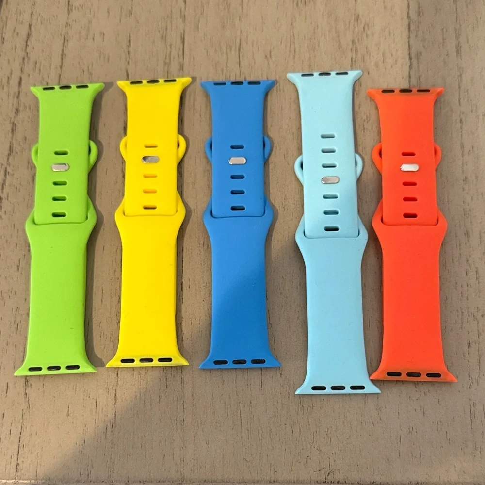 Vibrant Silicone Watch Bands for Wearables